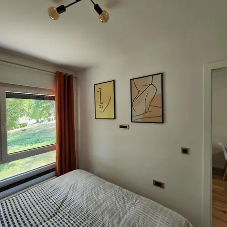 شقة Park توزلا